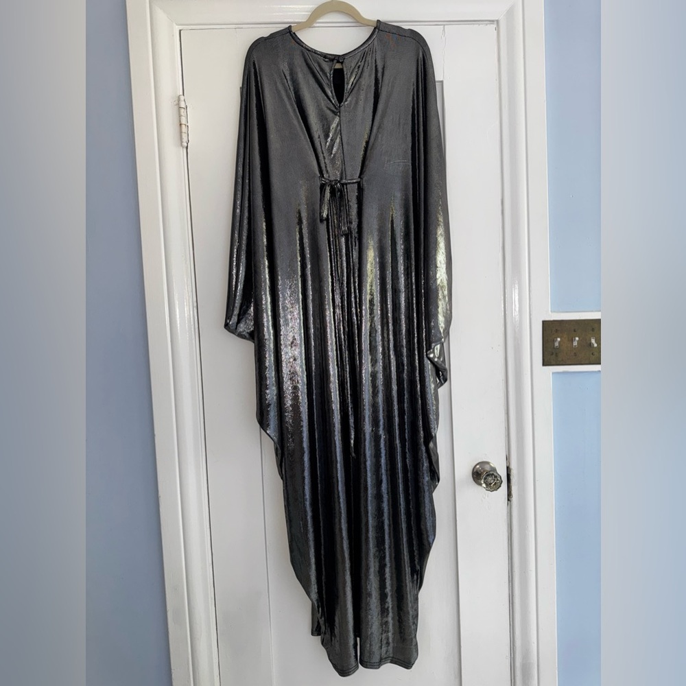 Smak Parlour 1970s Silver Batwing Caftan - Picture 10 of 11